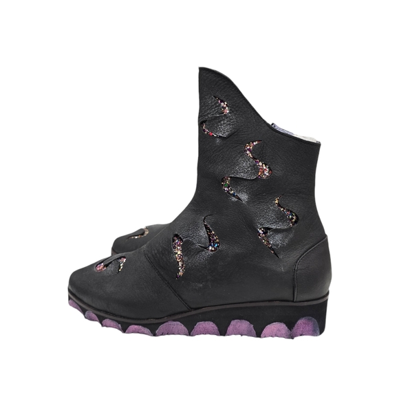 Black and Pink Women's Ankle Boots - Picture 3 of 4